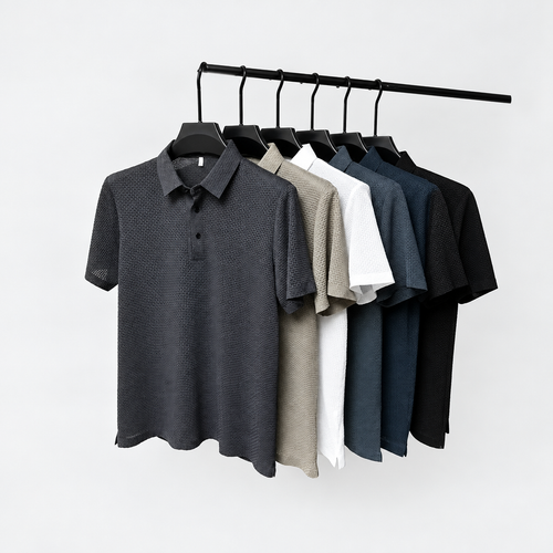 Camisetas polo de varios colores sobre fondo claro